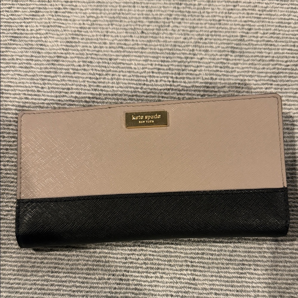Kate Spade Black and Tan Wallet